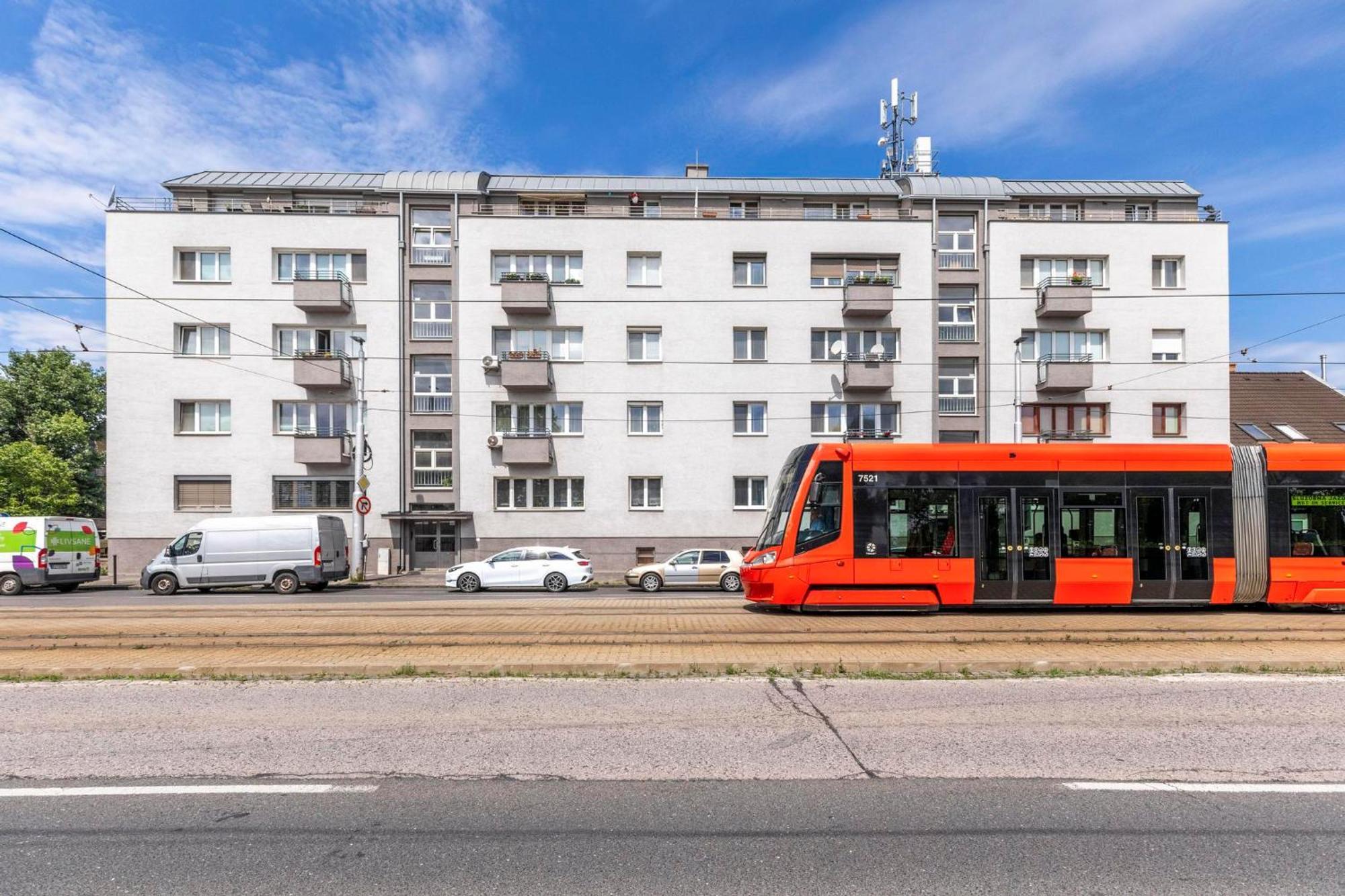 Apartment Vajnorska By Zazi Pressburg